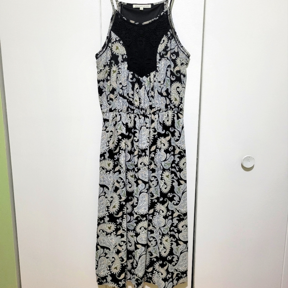 Beautiful floral and paisley maxi dress.